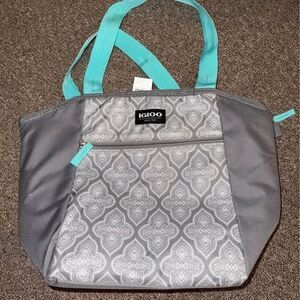 Igloo Small Soft sided Cooler - Like New!